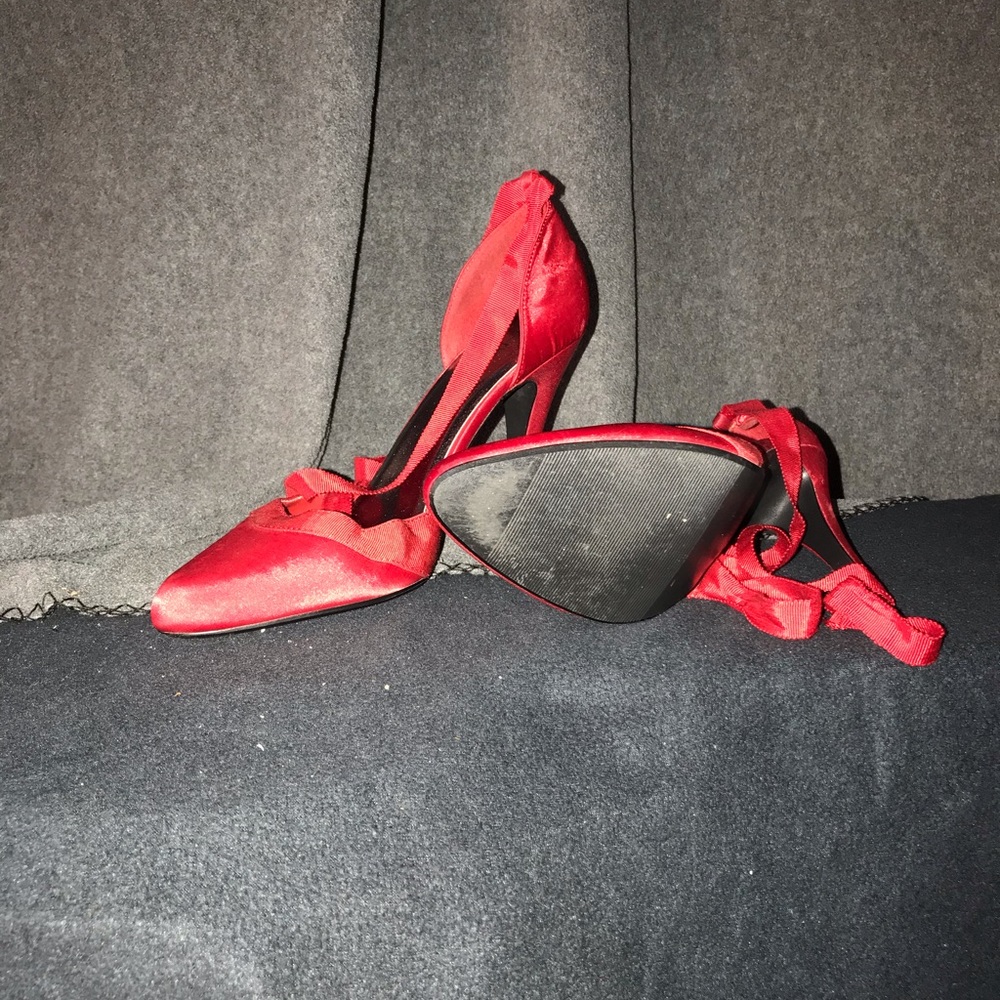 Shoes - Picture 2 of 3